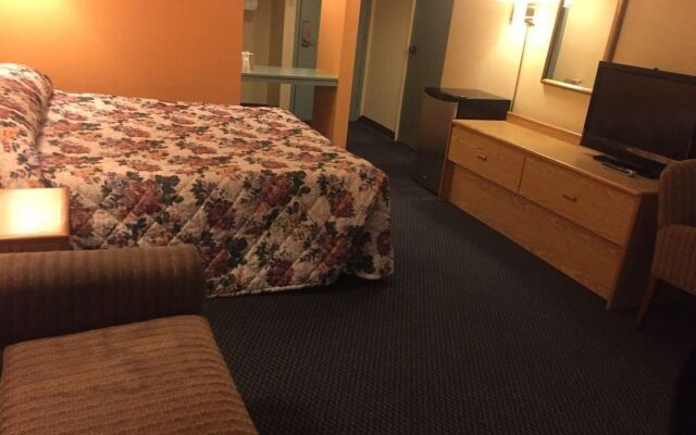 Camelot INN