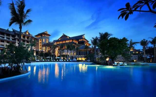 Hainan Qizi Bay New Century Resort