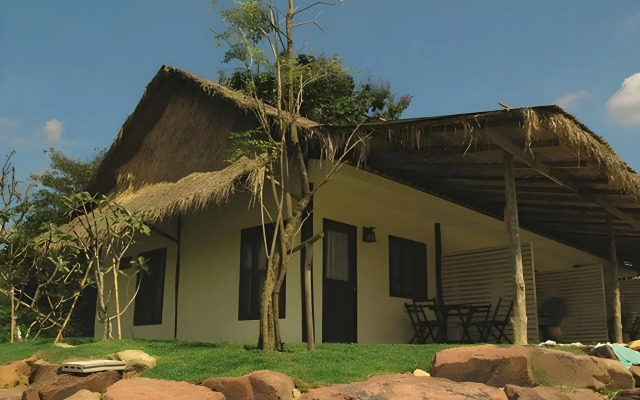 Lumphachi Lakehill Resort