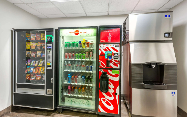 Best Western Plus CottonTree Inn