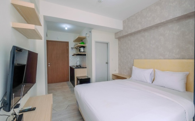 Comfy And Stylish Studio Podomoro Golf View Apartment By Travelio – Guest Rooms – Depok