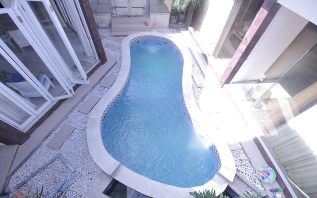 Villa The Umah Putih