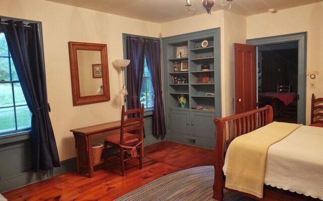 1805 House Bed and Breakfast