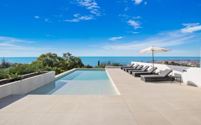 Villa Nirvana in Fuengirola