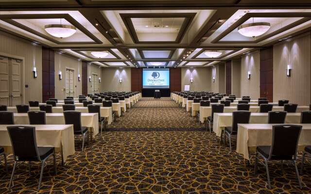 Doubletree by Hilton Newark - Fremont