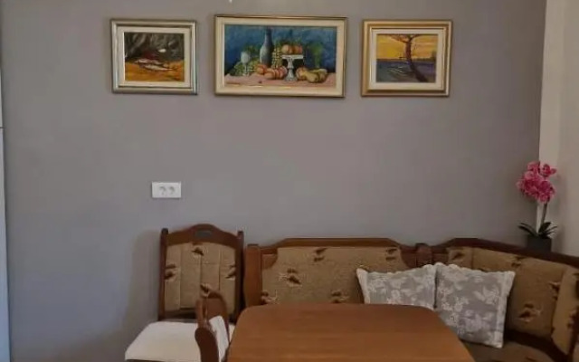 Sunny Apartment