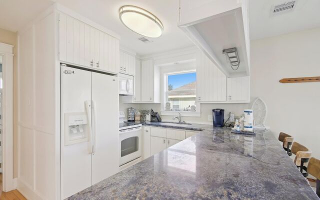 Discovery Bayhouse