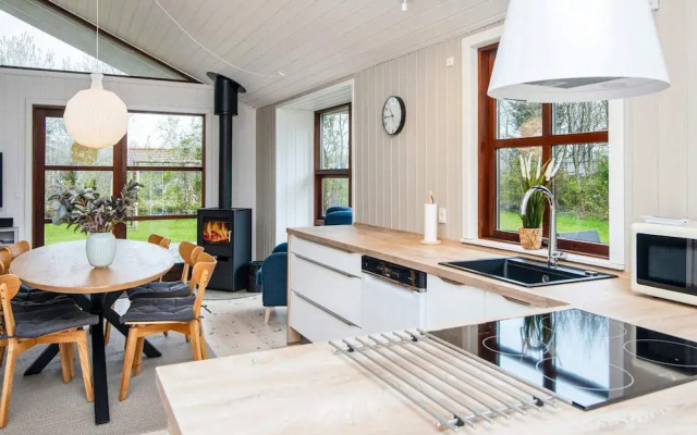 8 Person Holiday Home in Hemmet