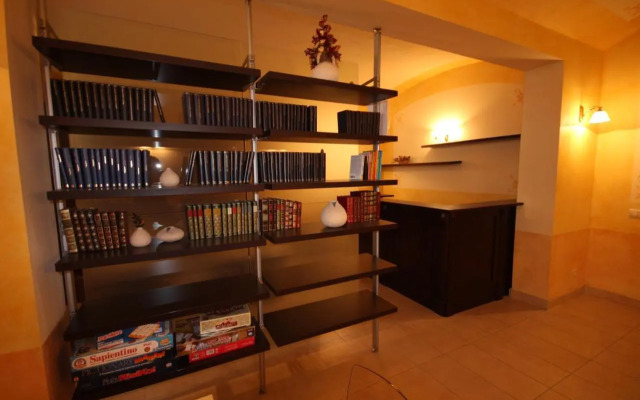 Apartment Halkova 5