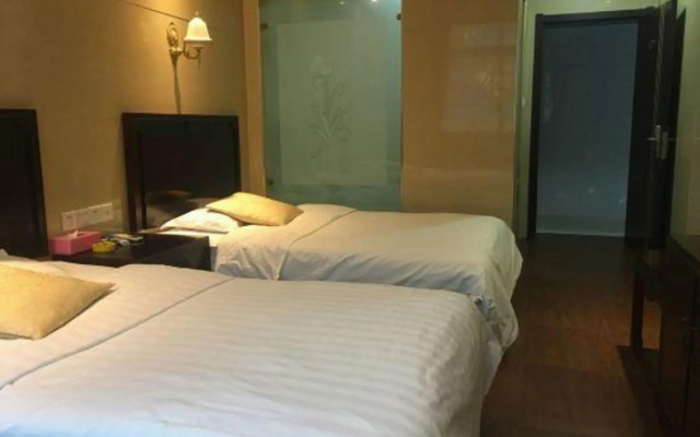Yinruilin Express Hotel