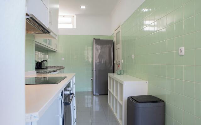 Succeed Campo Pequeno Guesthouse