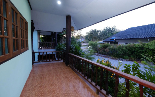 Pum and Plam Homestay Resort