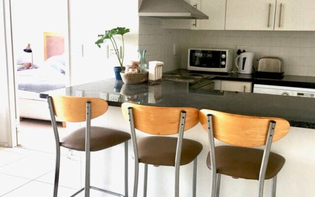 Modern One Bedroom Apartment With City Views