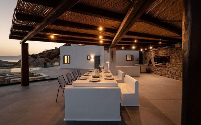 Villa Mayia by Anamnesia Collection