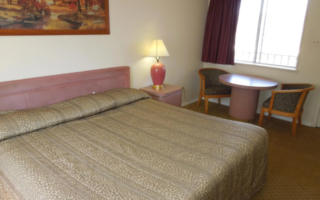 Starlite Motor Inn