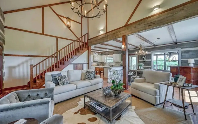 Luxury 23-acre Ranch With Hottub Near Alamosprings