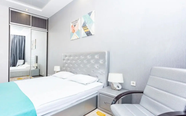 MinskLux Apartments 2 bedrooms on Nezavisimosti ave. 16
