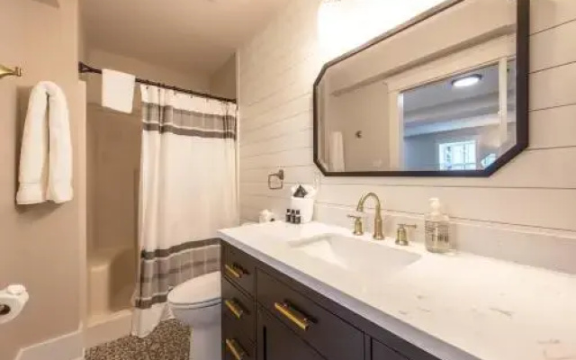 Lincoln River Mt View 4Br 3.5Ba
