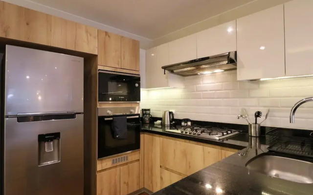 w Splendid 1BR With Balcony in Miraflores