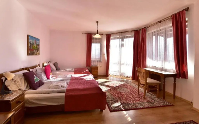 Hotel "Chalet Diana"