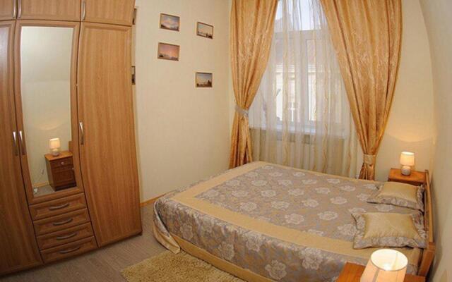 Anna Apartments