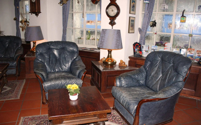 ROESLI Guest House