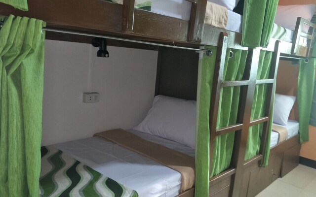 Recson Coron Hostel