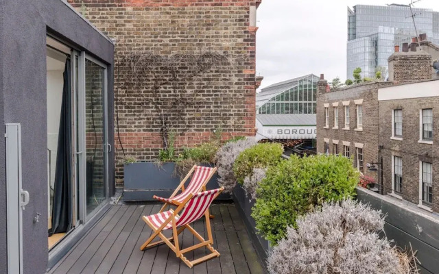 A Starry Starry Night - Borough - by Frankie Says