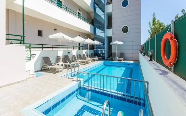 Kalamaki Property Manos Palace