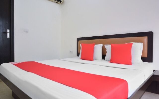 Oyo 32424 Hotel Lavanya