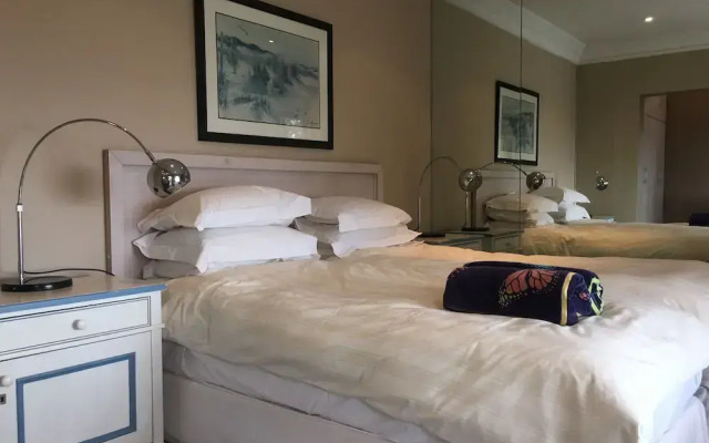 123 Ocean View Drive Apartment