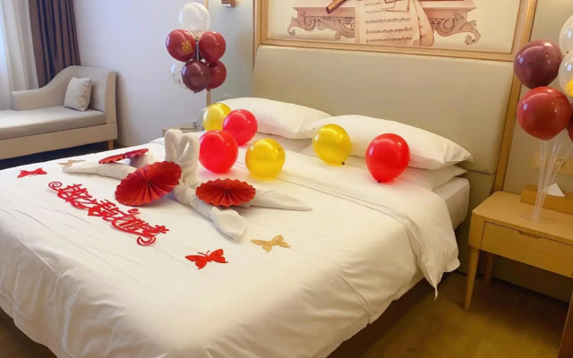 Vienna Hotel (Xinji TV Tower)