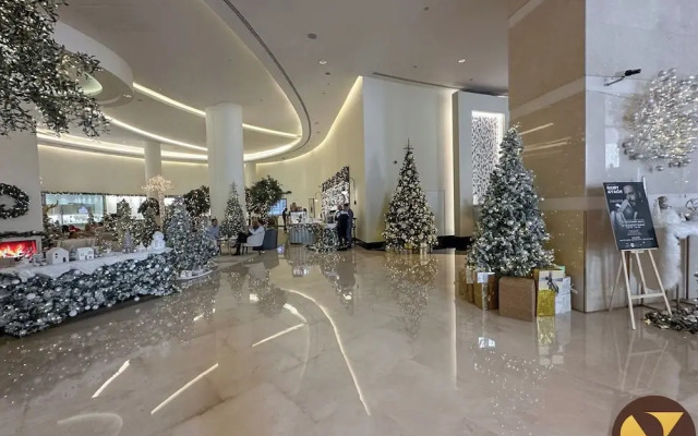 JW Marriott Marina Mall Access & Views