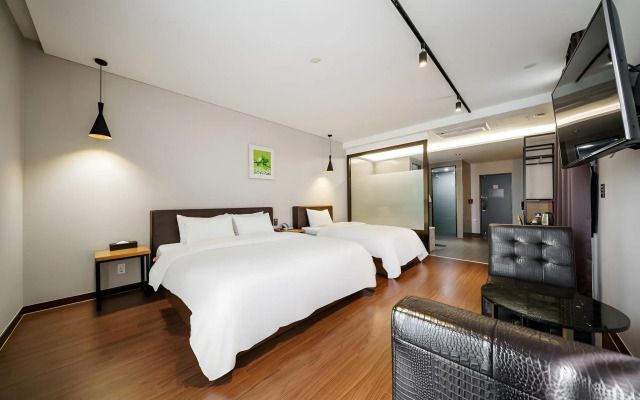 Rest Hotel