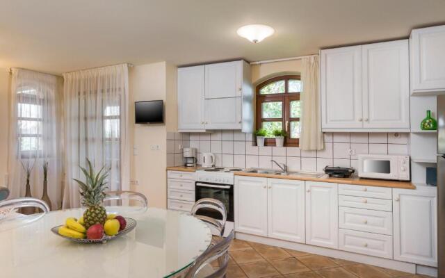 Iason Villas