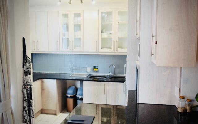 Studio Apartment With Balcony in Central Business District