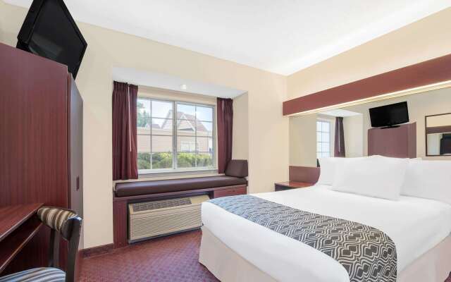 Microtel Inn & Suites by Wyndham Hamburg