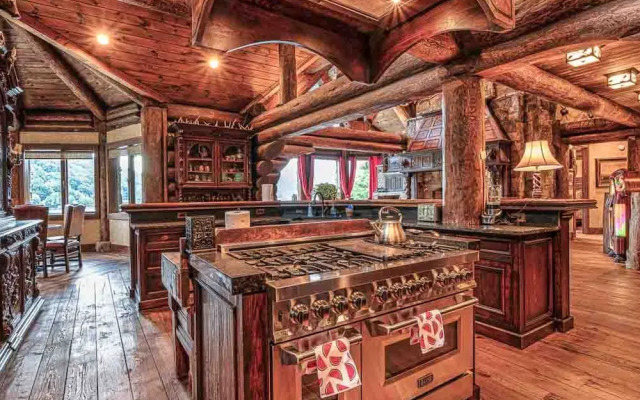 Forge Lake Lodge in Topton