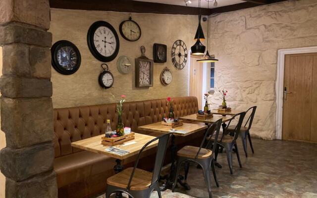Golden Fleece Inn Tremadog