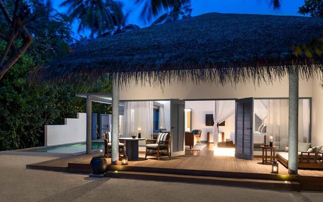 Raffles Maldives Meradhoo Resort