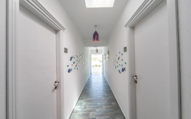 Kefi Beach and Suites