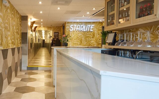 Starlite Hotel