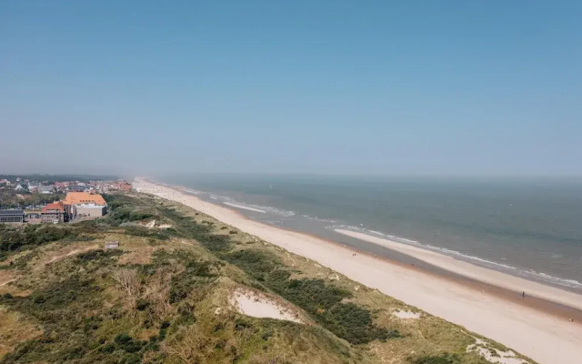 Les Dunes Apartment in De Haan Near Sea Beach