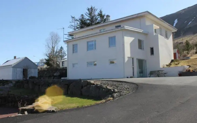 The Guesthouse by the Fjord