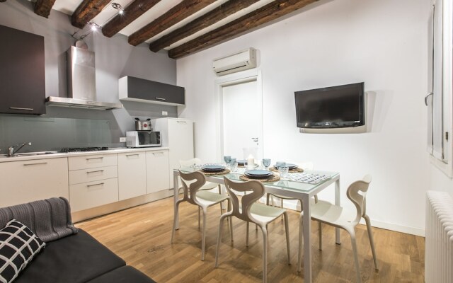 Arsenale Design Apartment R&R