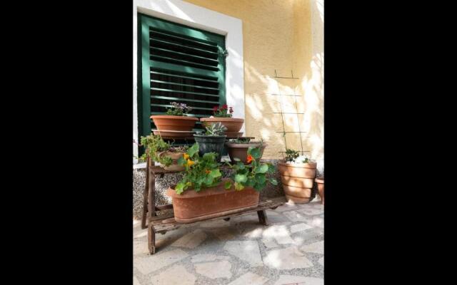 Lovely 2-bedroom Apartment Sonia, Sleeps 6