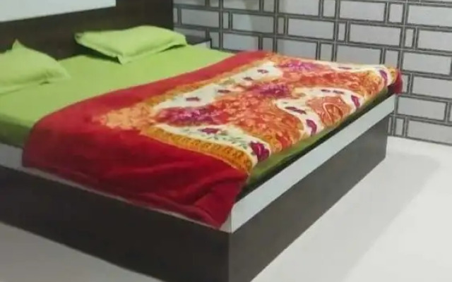 Hotel Premdeep Aashray Vridavan