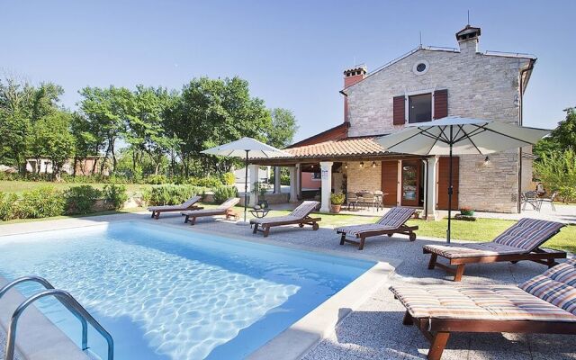 Istrian Villa Fendi Rebici