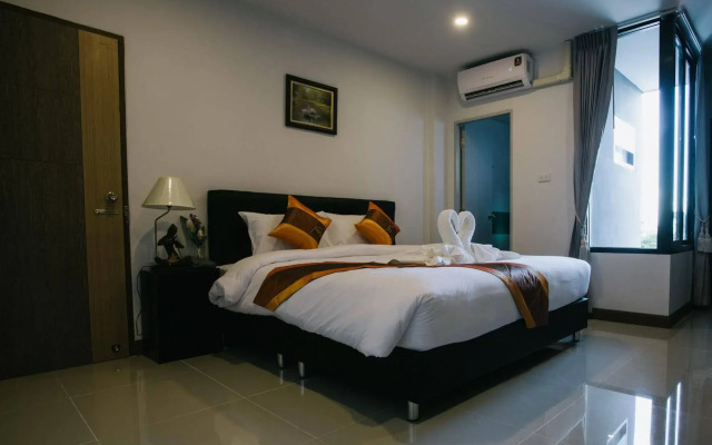 Noble Tarntong Boutique Hotel