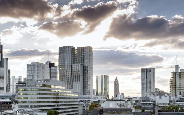 Avani Frankfurt City Hotel